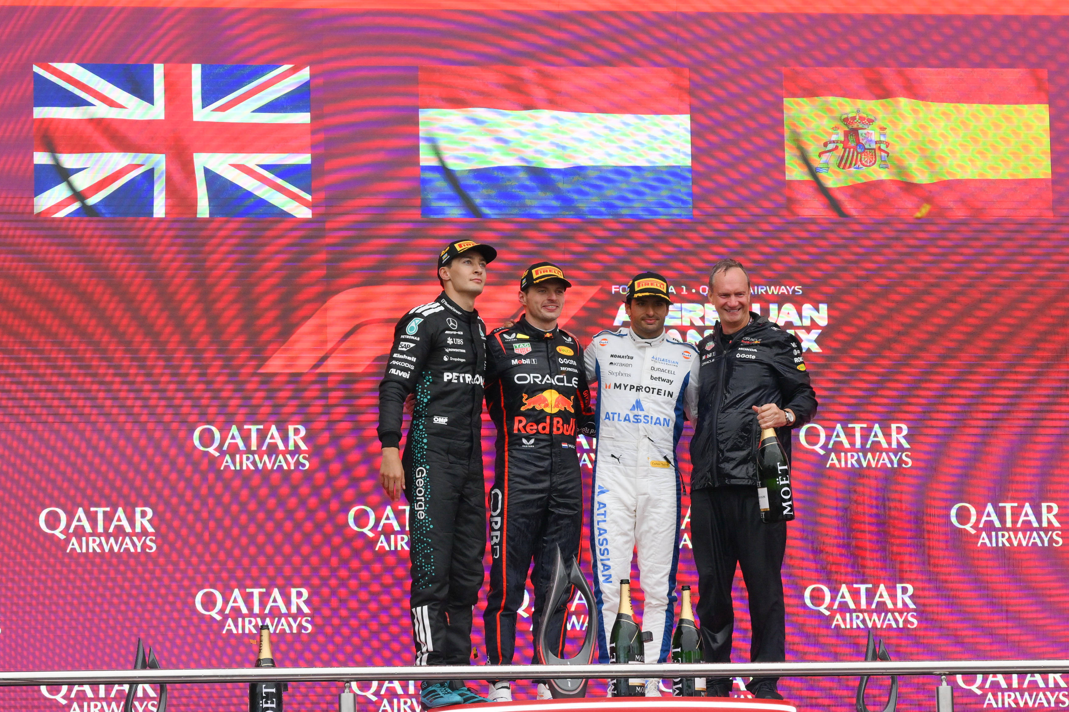 包含红牛二队力克雷诺车队,拉塞尔关键制胜的词条 包含红牛二队力克雷诺车队,拉塞尔关键制胜的词条