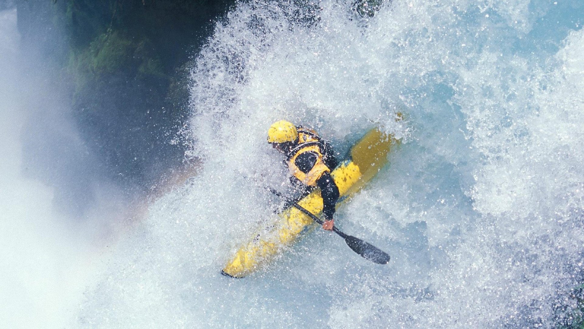 终场哨响，万箭归心，从弹幕杀手到叹息之墙，贝恩的852天救赎路