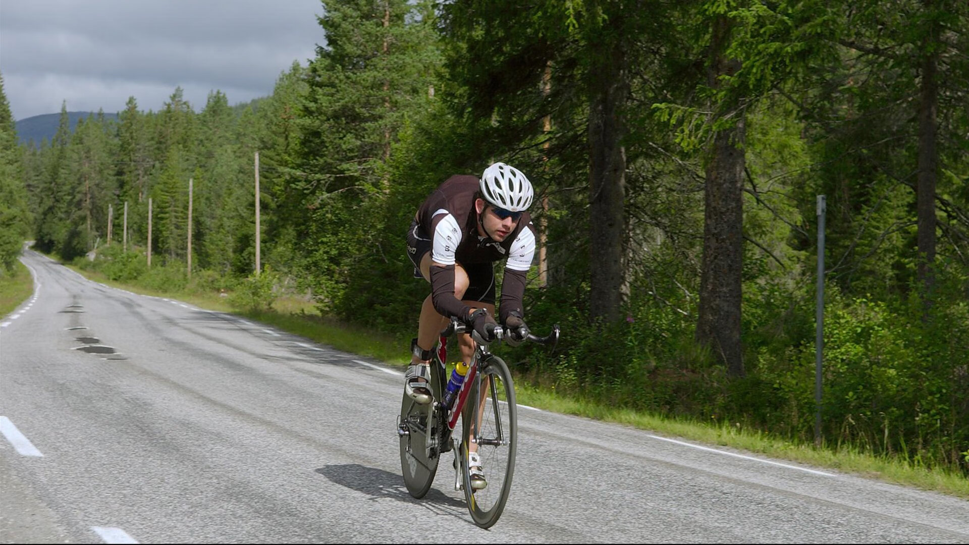 戈麦斯一剑封喉！马赛奇迹之夜，三狮军团防线如何被法国无名之辈彻底撕碎？